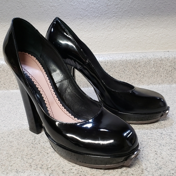 John Galliano Shoes - John Galliano black heels size 40